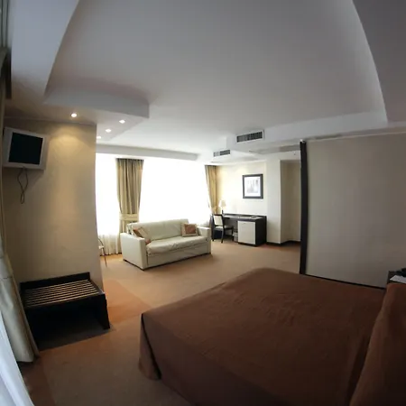 Napoli San Mauro Отель 4*