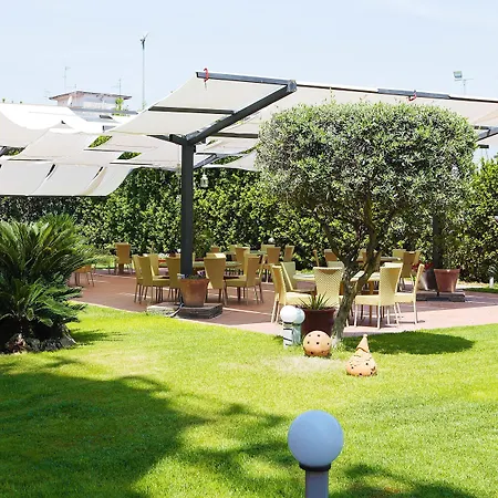 ホテル Napoli San Mauro カザルヌオーヴォ・ディ・ナポリ