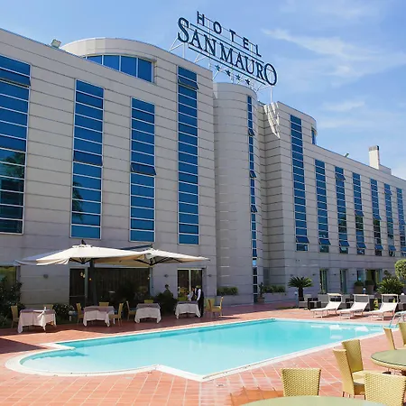 Napoli San Mauro ホテル カザルヌオーヴォ・ディ・ナポリ