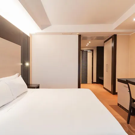 Napoli San Mauro ホテル