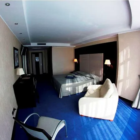 Napoli San Mauro ホテル 4*